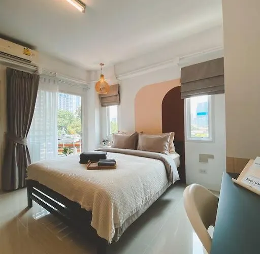 The Giftown Bangkok, Talat Phlu