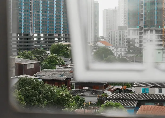 The Giftown Bangkok, Talat Phlu *