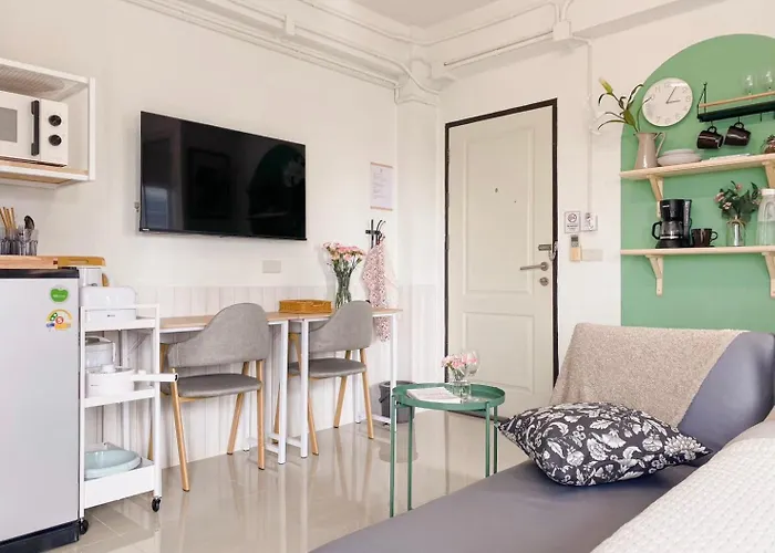 The Giftown Bangkok, Talat Phlu Bangkok