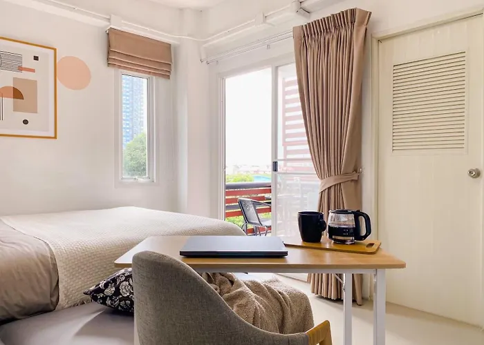 The Giftown Bangkok, Talat Phlu